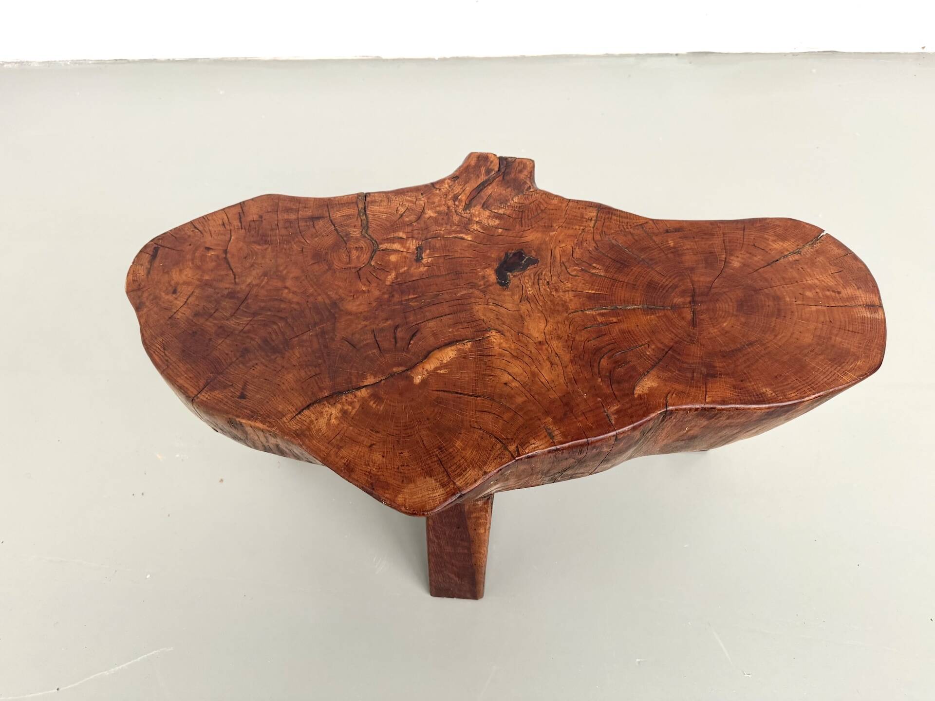 Brutalist tripod coffee table in solid teak – 1970s