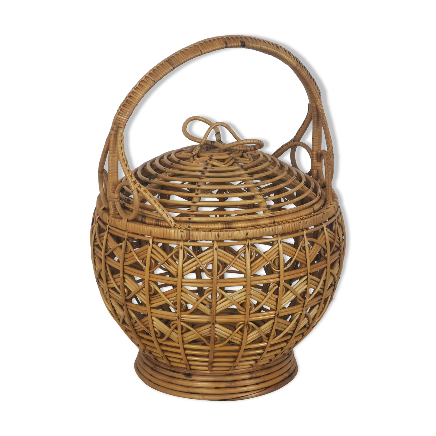 Rattan pan