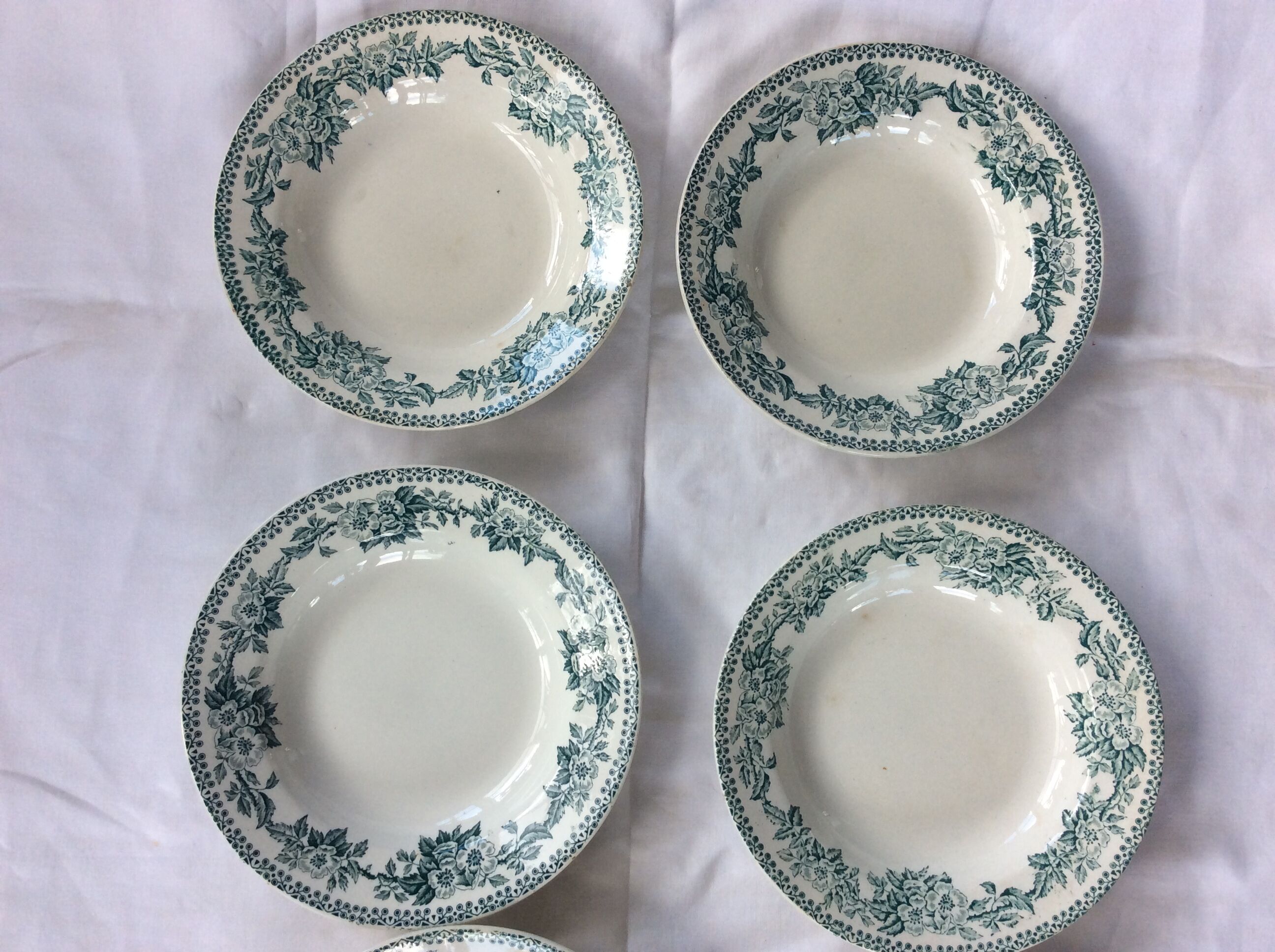 8 vintage hollow plates Terre de Fer