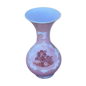 vase en opaline