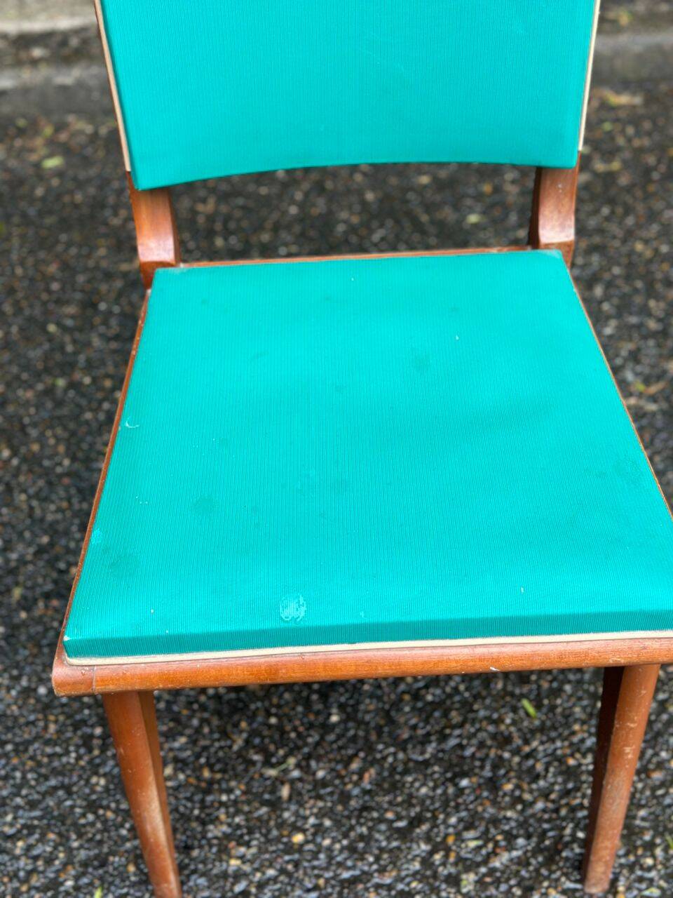 Scandinavian chair in solid oak and blue leather from the 1950s.