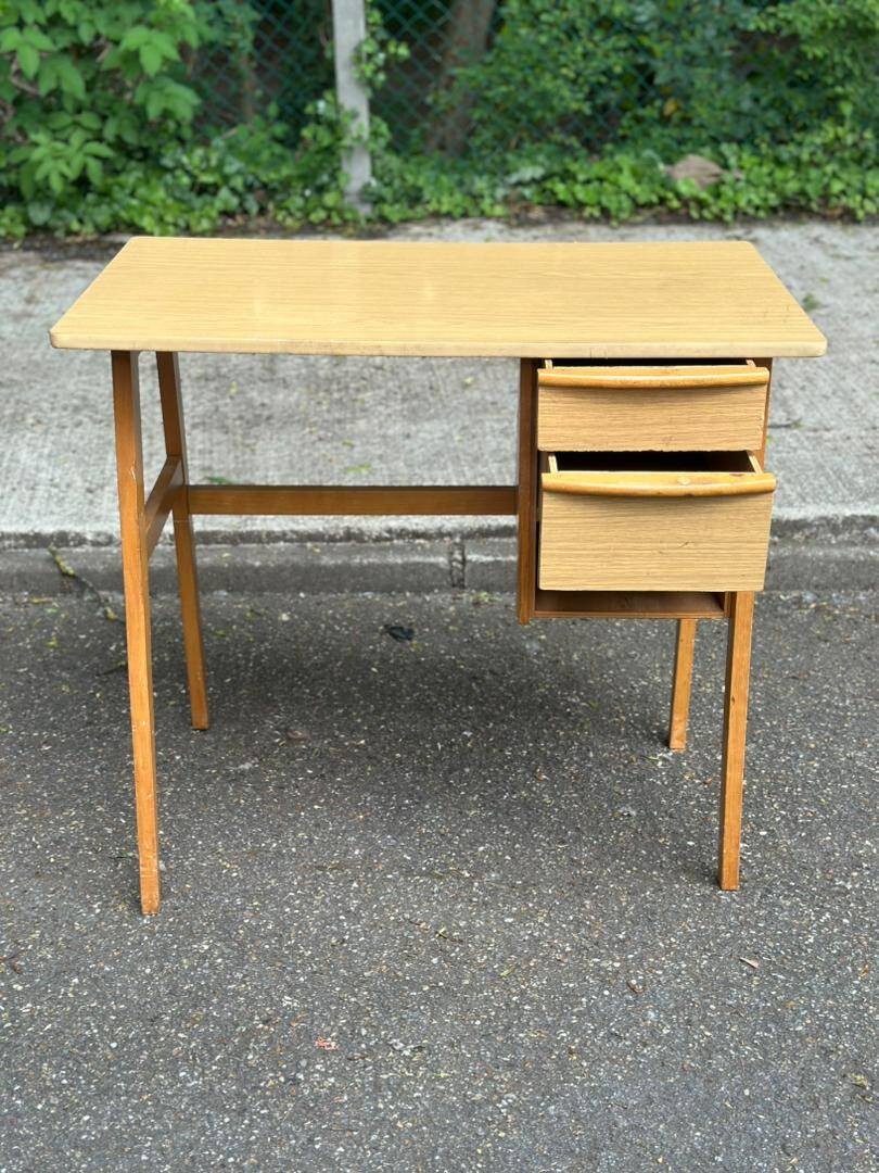 Bureau scandinave en bois 1980