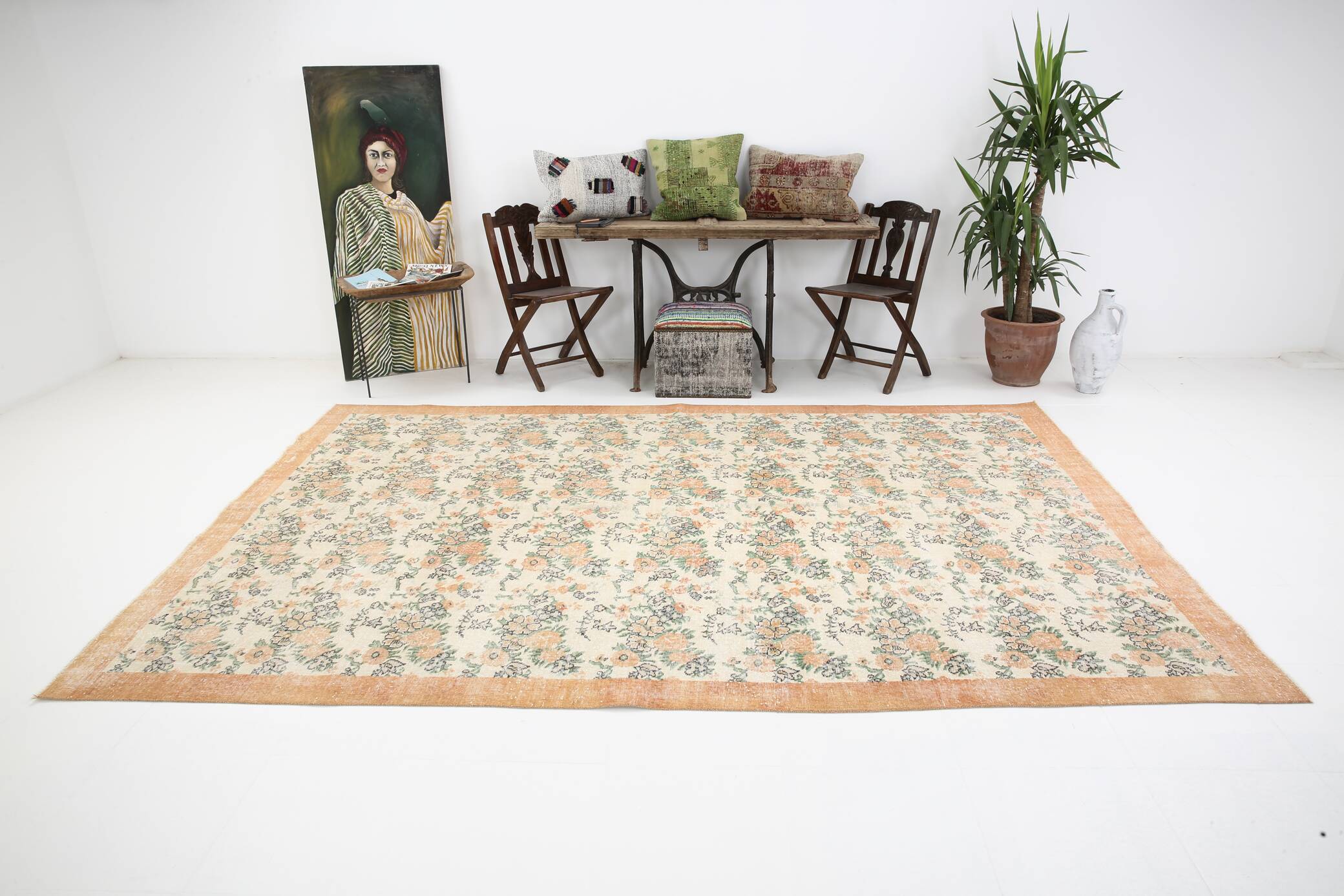 Tapis en laine et coton à décor floral