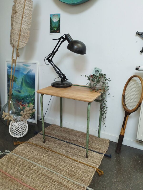 Bureau d'Ecole Maternelle- Petit Bureau Vintage