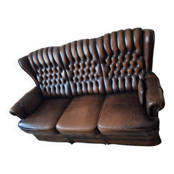 Canapé Chesterfield 3 places en cuir couleur châtaigne — Beyit