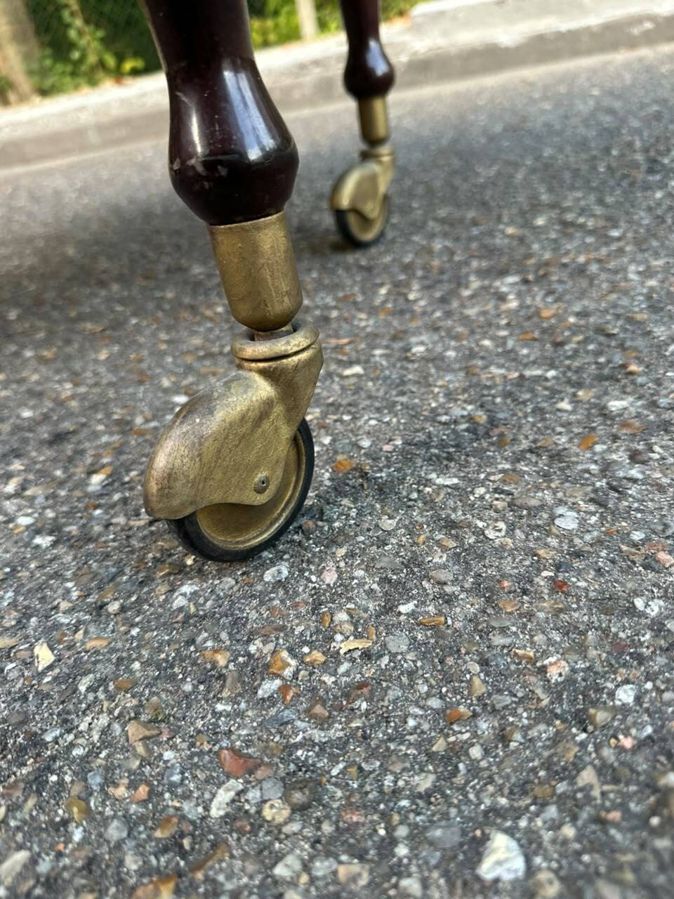 Vintage mahogany & gold rolling accent table (TV / bar / hi-fi furniture)