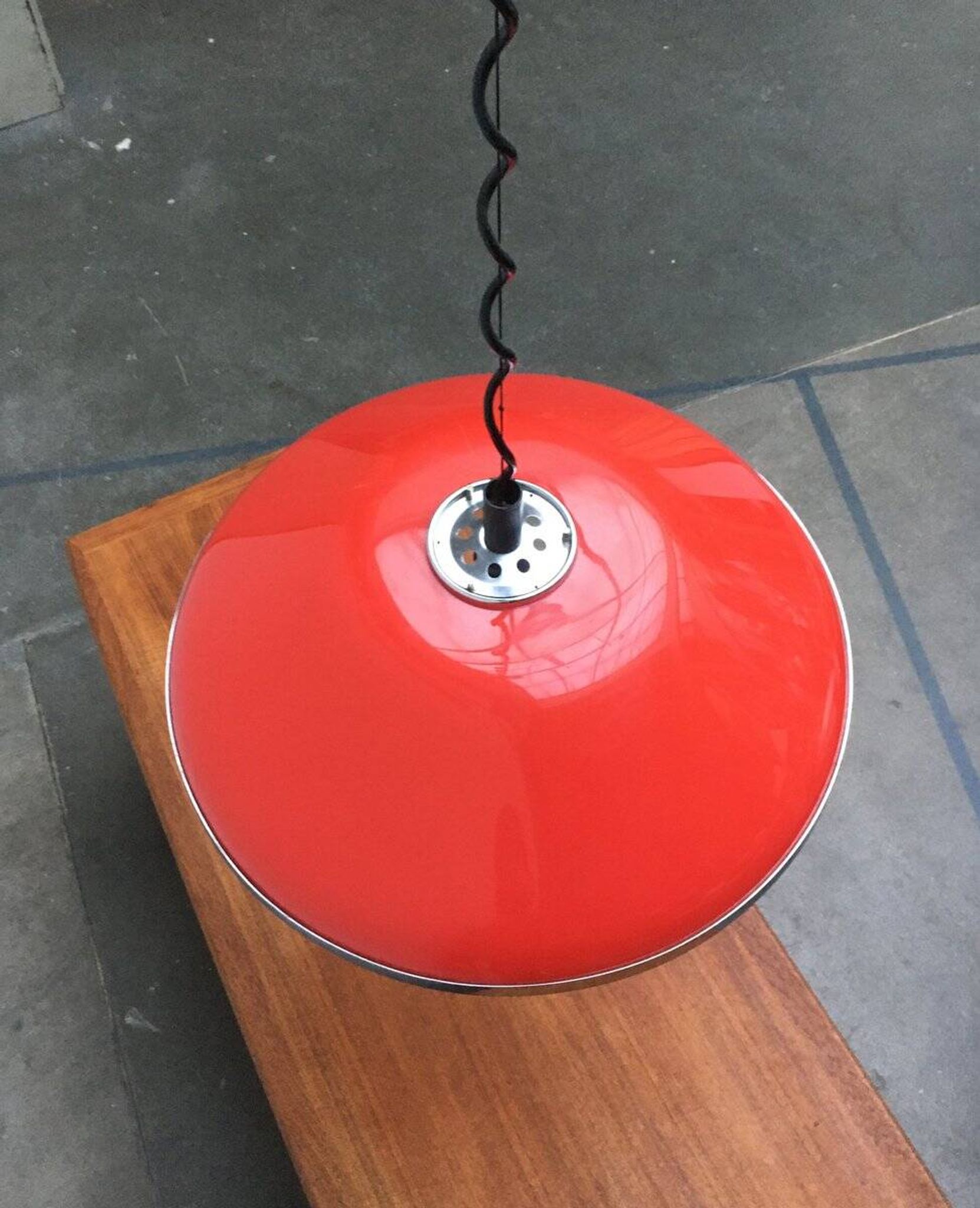 Suspension spatiale italienne de l'ère spatiale de Guzzini, années 1960