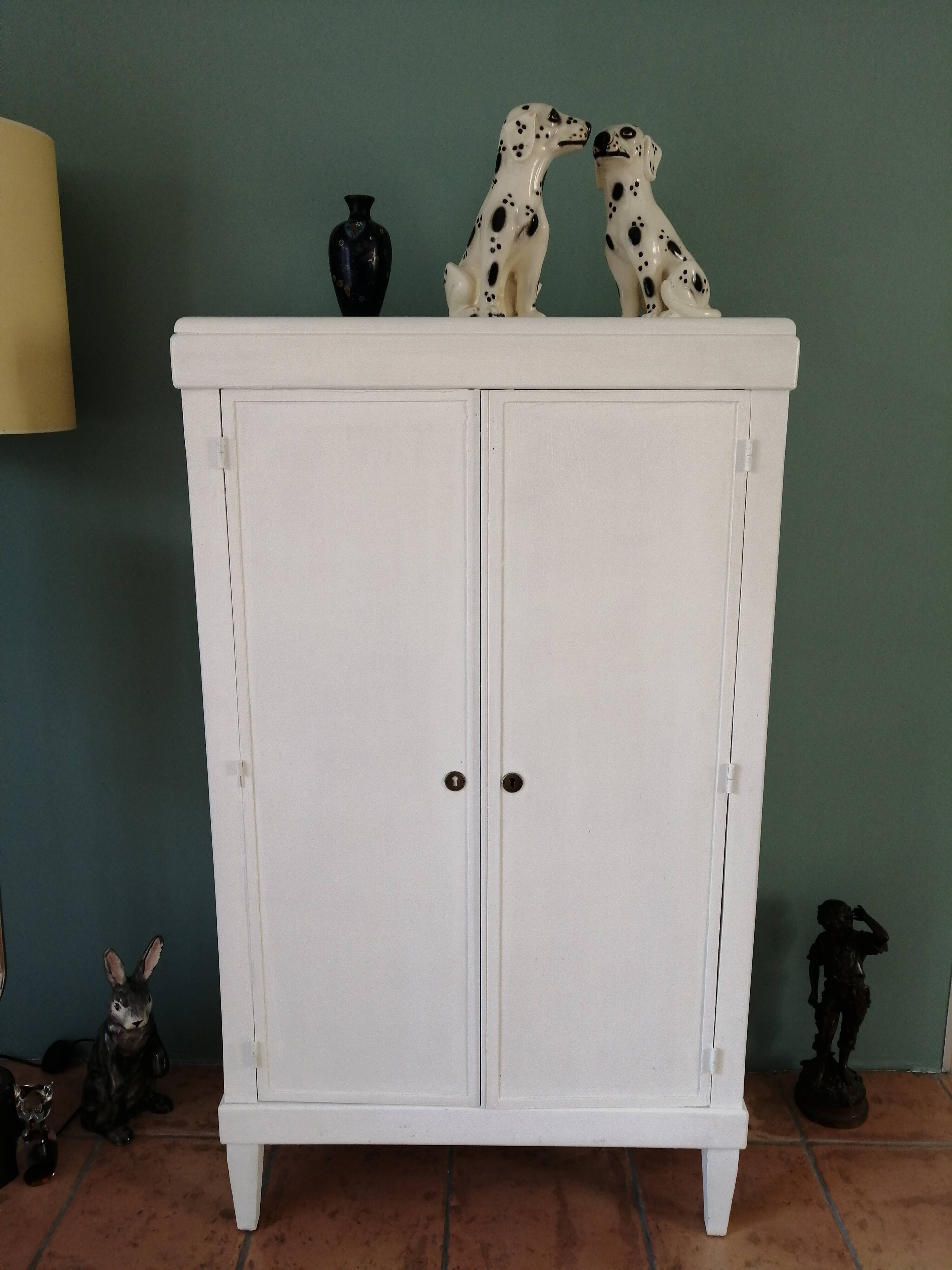 Meuble / armoire des années 30