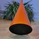 Lampadaire orange sablier postmoderne 1980