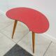 Table d'appoint des années 50 tripode en formica forme haricot