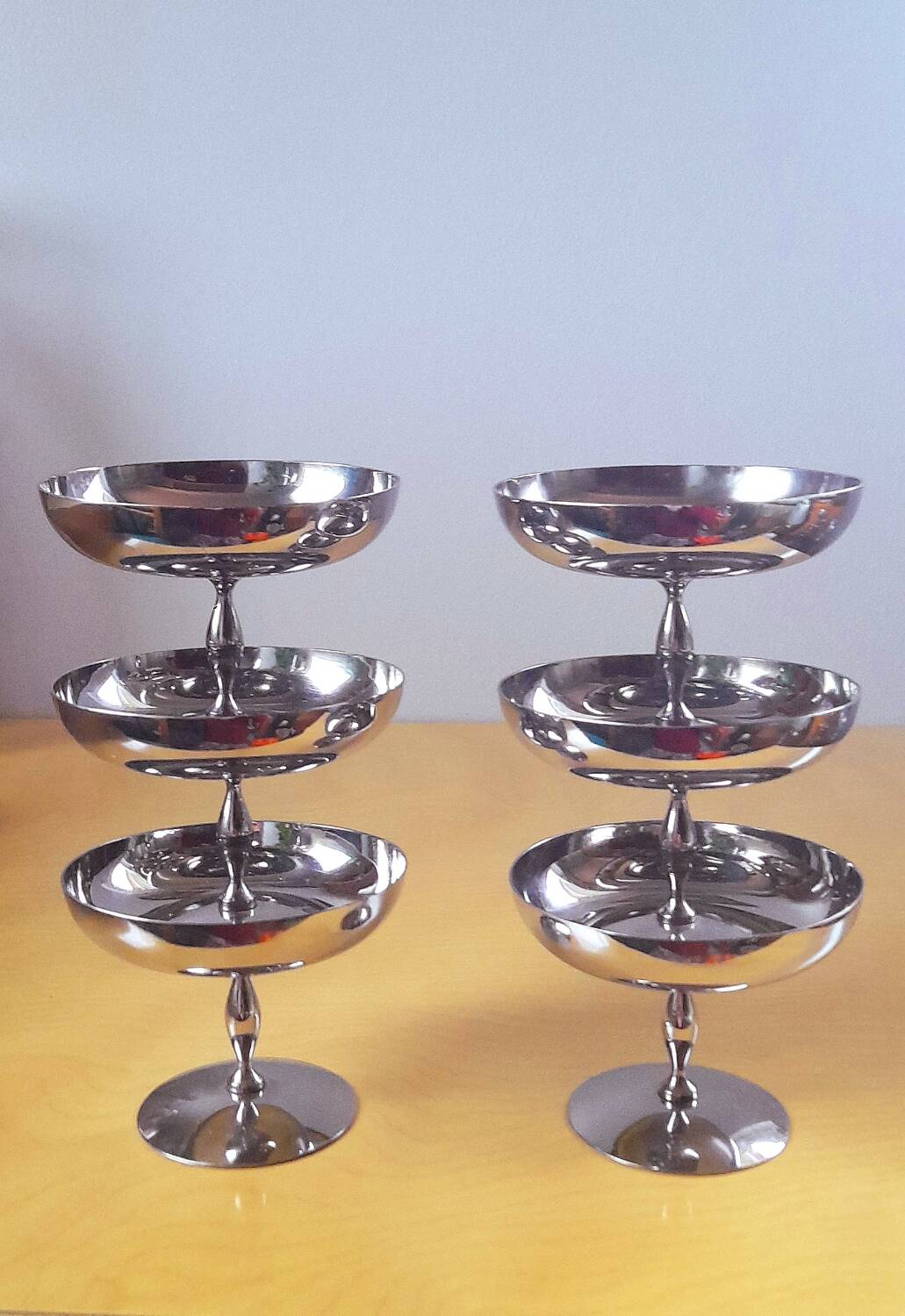 Stainless steel ice cream/dessert cups