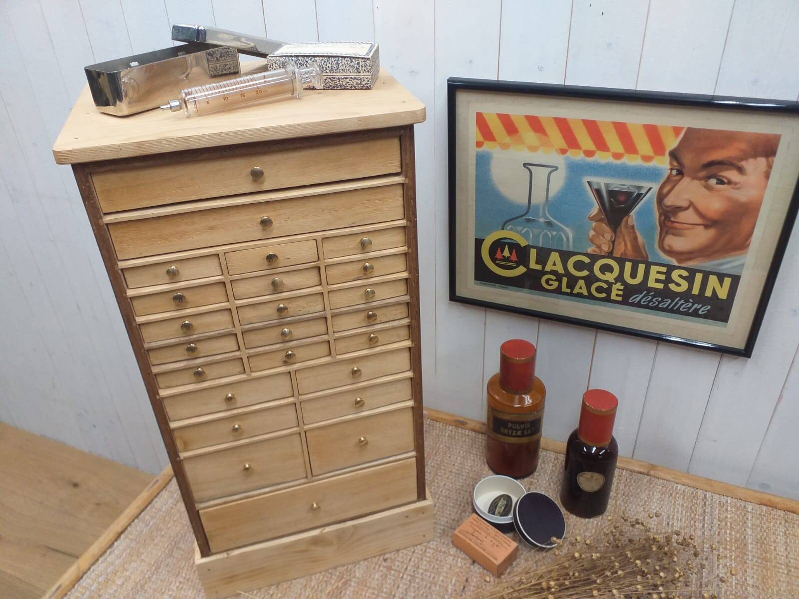 Watchmaker's layette