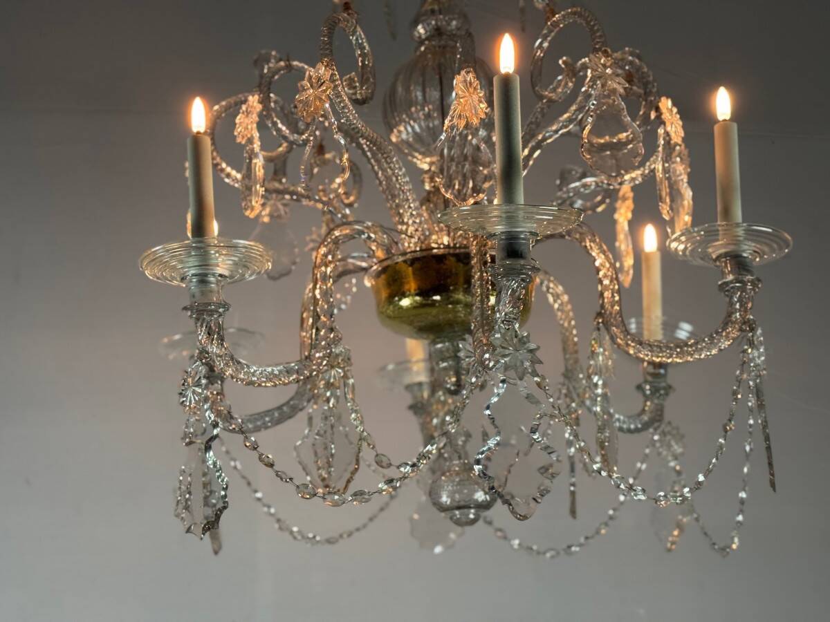 Liège lustre in blown glass and cut crystals, 6 light arms, 18th century