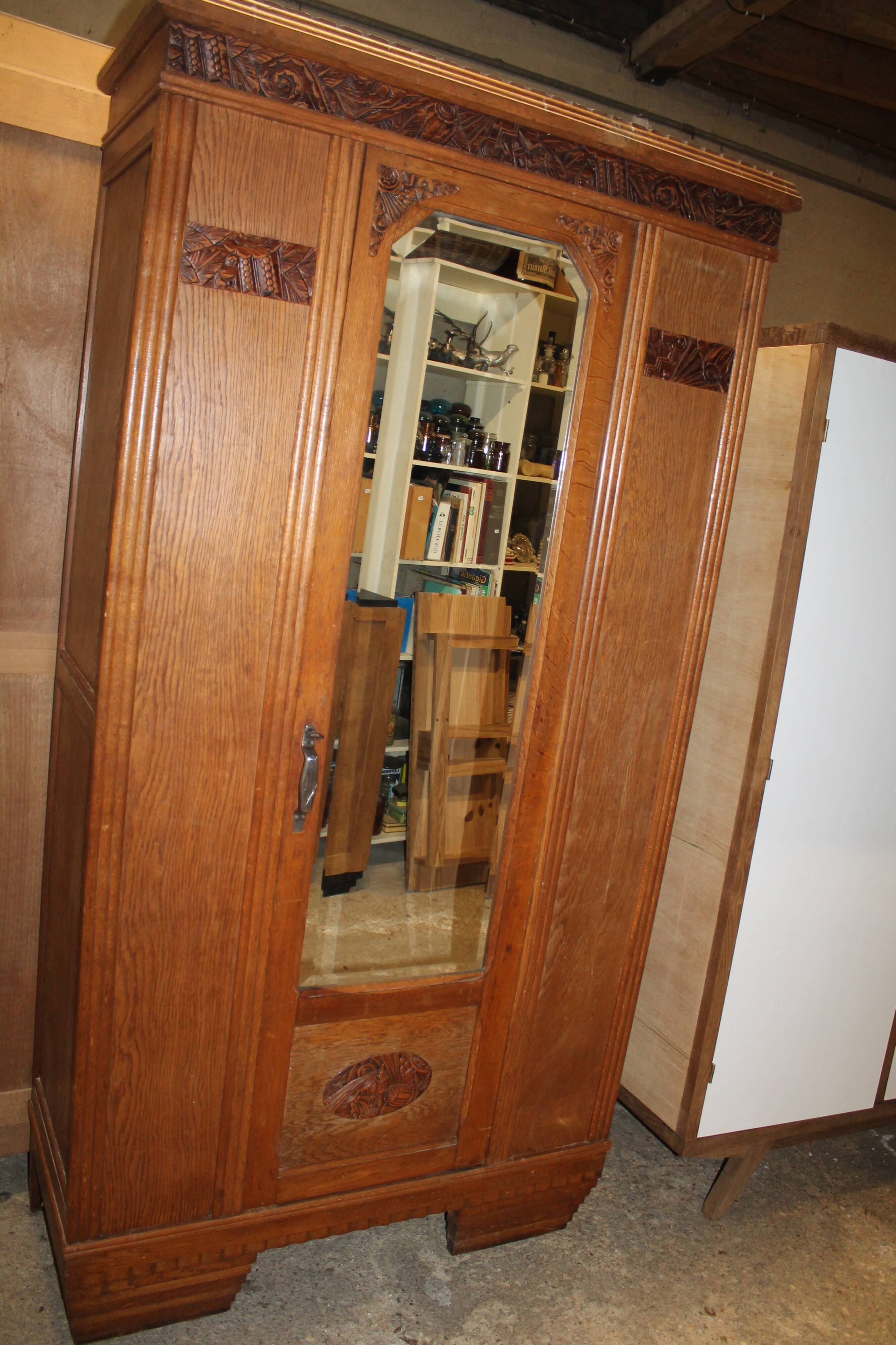 Armoire parisienne à glace