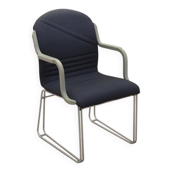 Chaise cantilever italienne des années 1990 avec revêtement en tissu bleu.