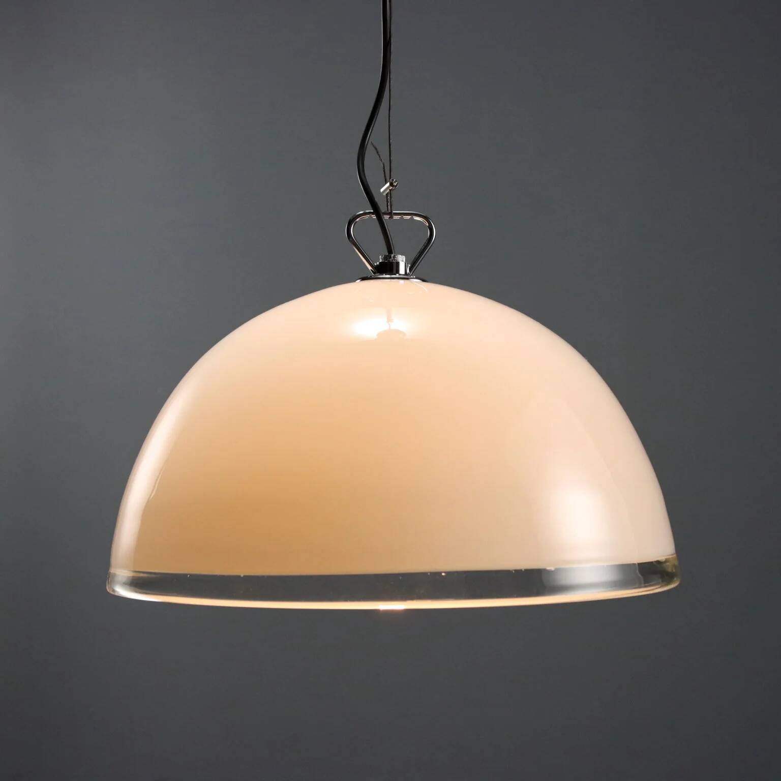 Vintage Artemide Onfale lamp designed by Luciano Vistosi, Italy, 1980s.