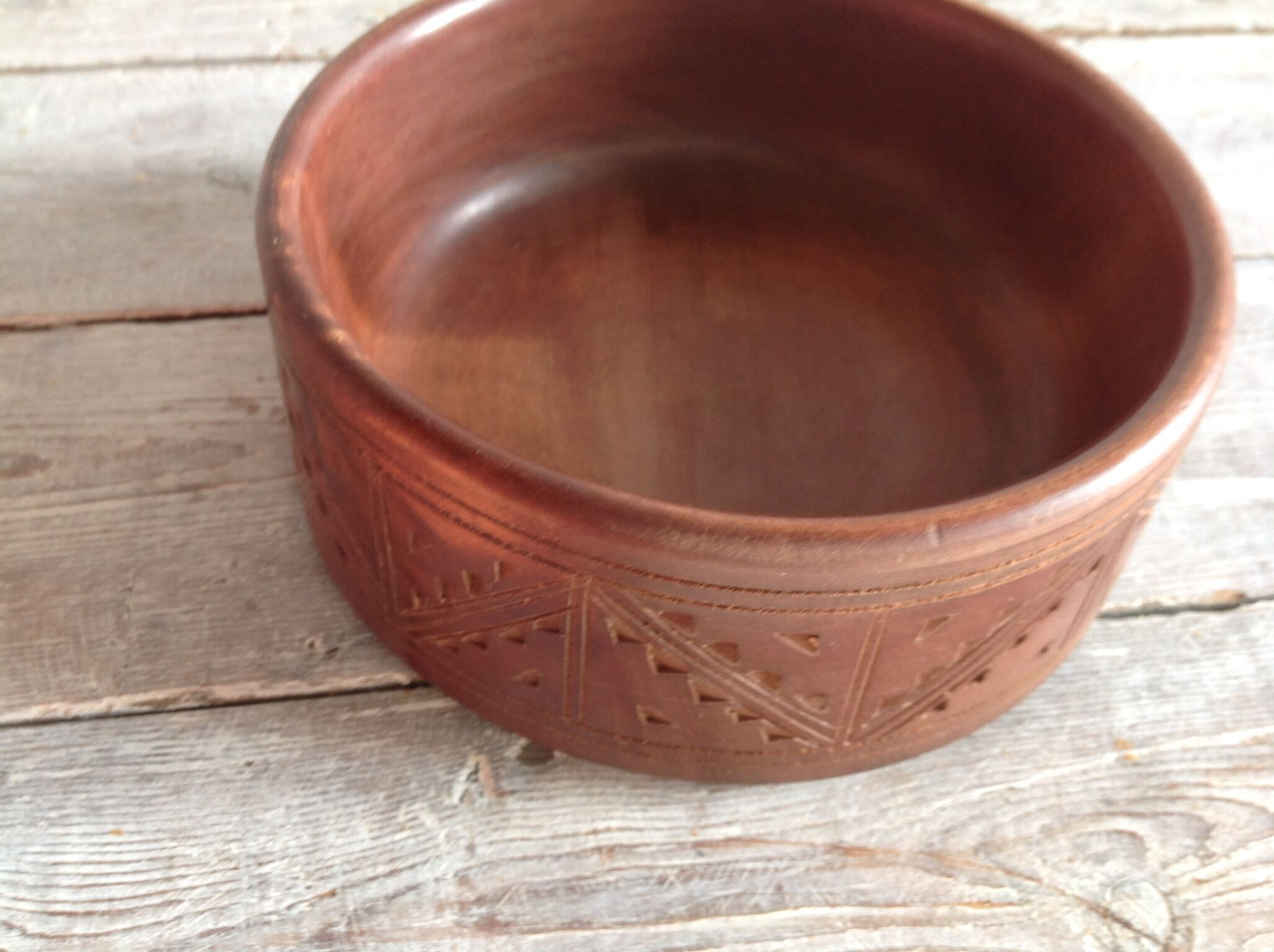 Wooden trinket bowl