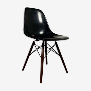 DSW chair by Charles and Ray Eames for Herman Miller, 1980