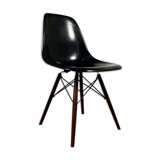Chaise DSW par Charles & Ray Eames pour Herman Miller, 1980
