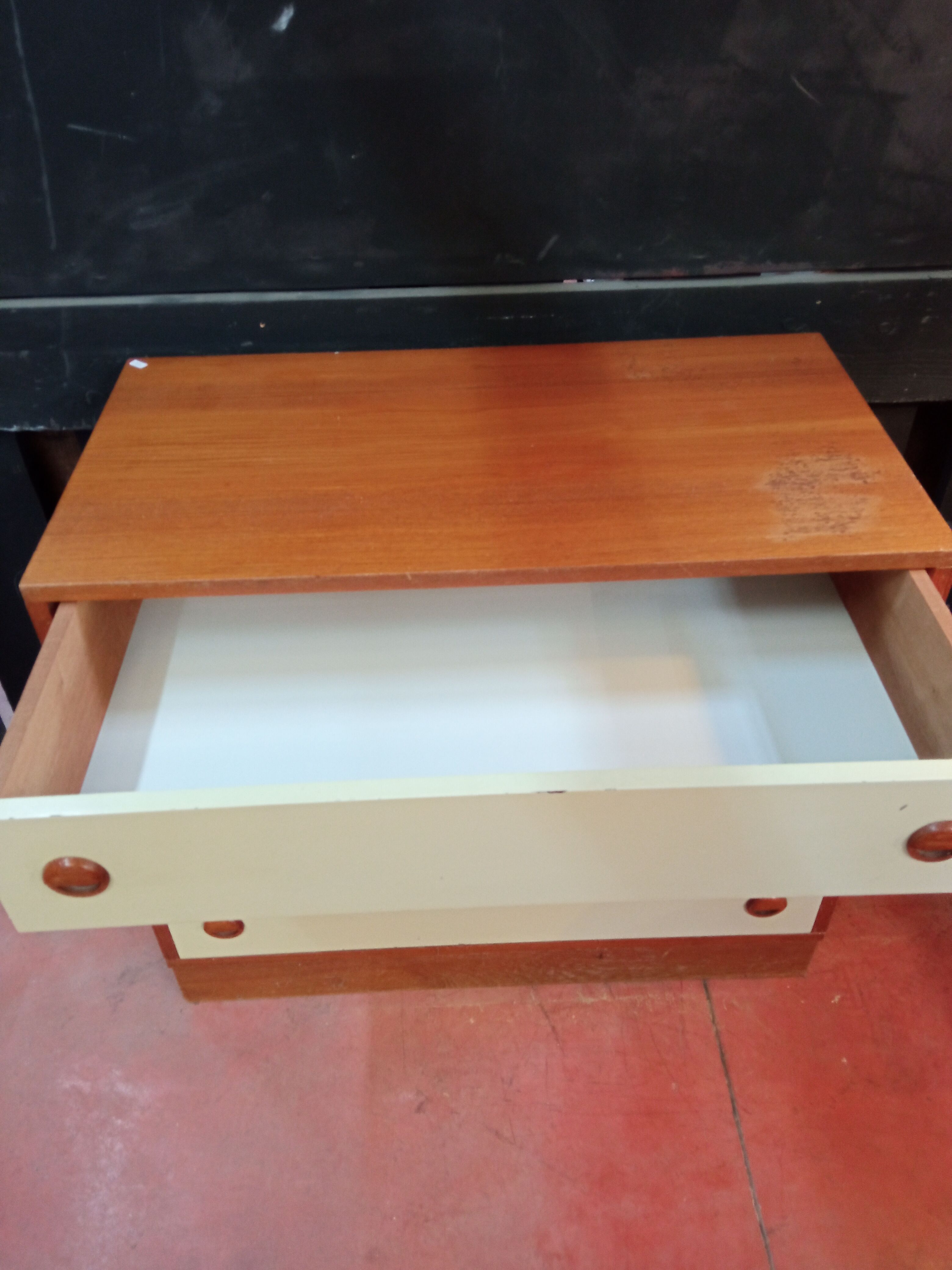 Commode en teck vintage