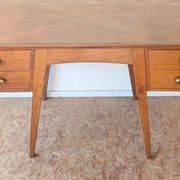Bureau recto-verso chêne pieds compas des années 50