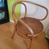 Chair 209 Fischel bentwood produced between 1920 and 1949