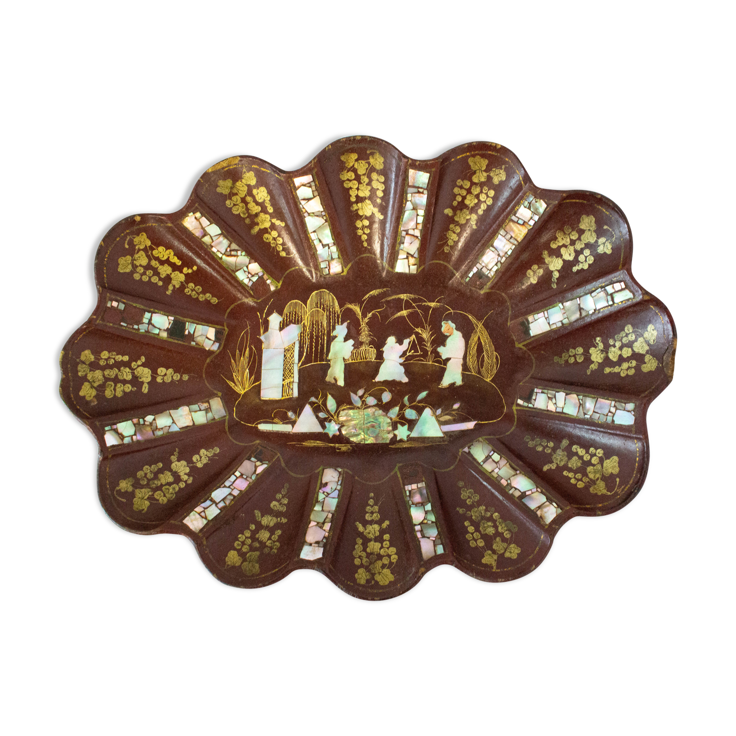 Woolly pan with mother-of-pearl Chinese decoration