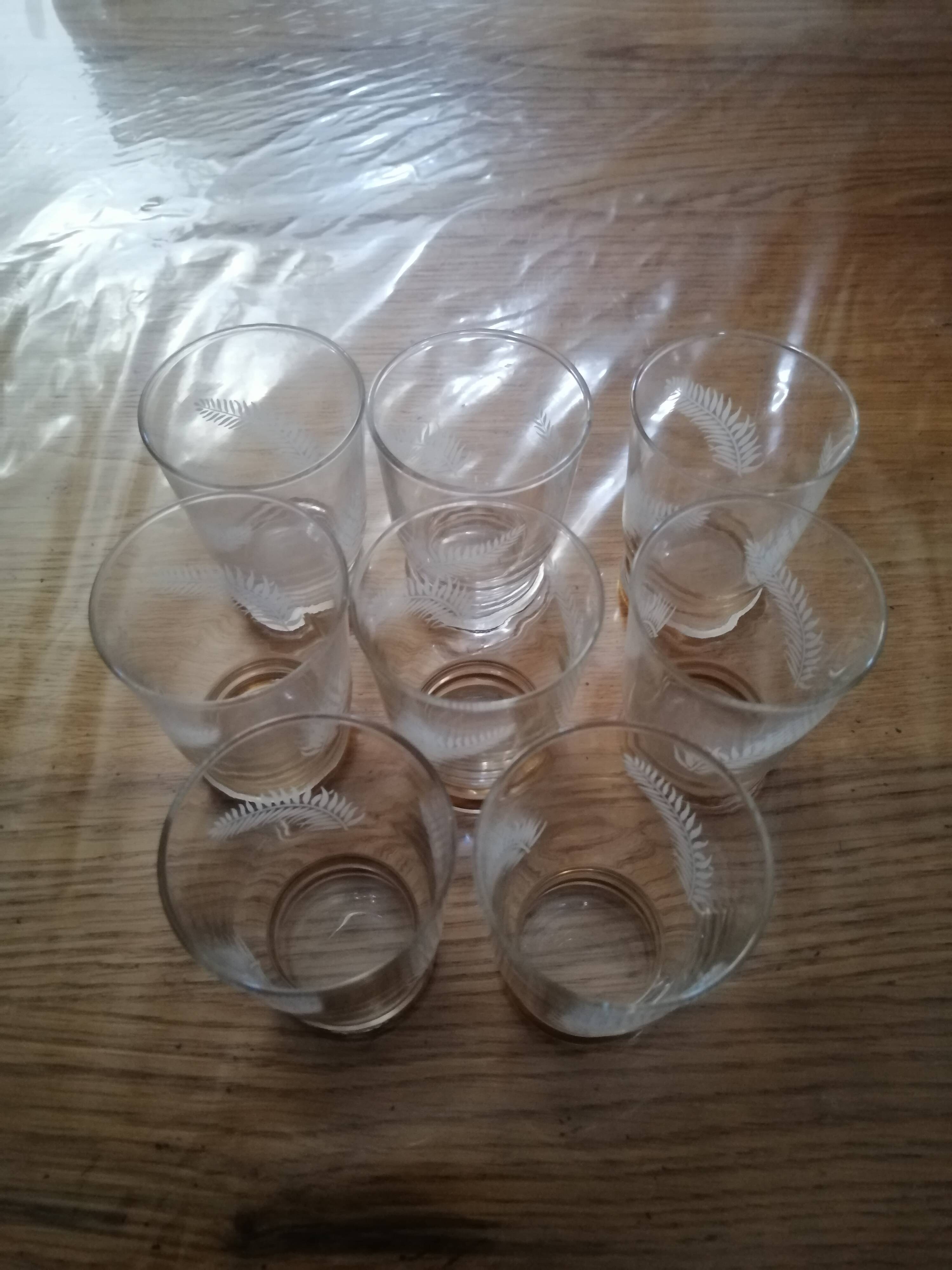 set of 8 vintage liqueur glasses