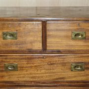 Commode de campagne militaire en acajou circa 1880