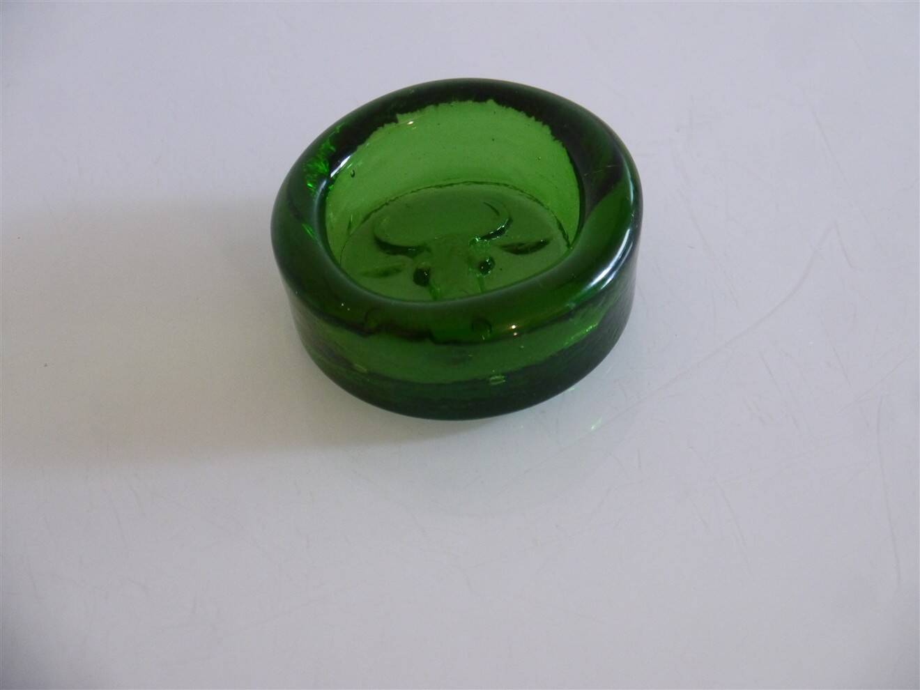 Glass ashtray by Erik Hoglund