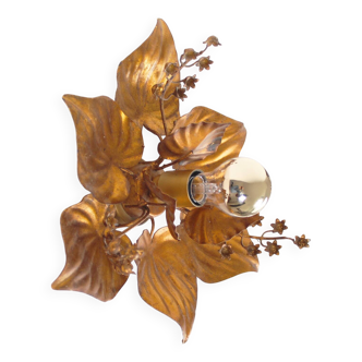 Unusual Italian Florentine gilt 'Wisteria' wall lamp by Masca