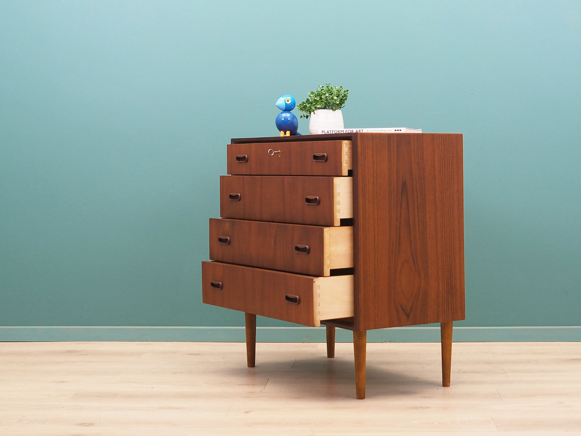 Teak chest of drawers, danish design, 1970s, made in denmark