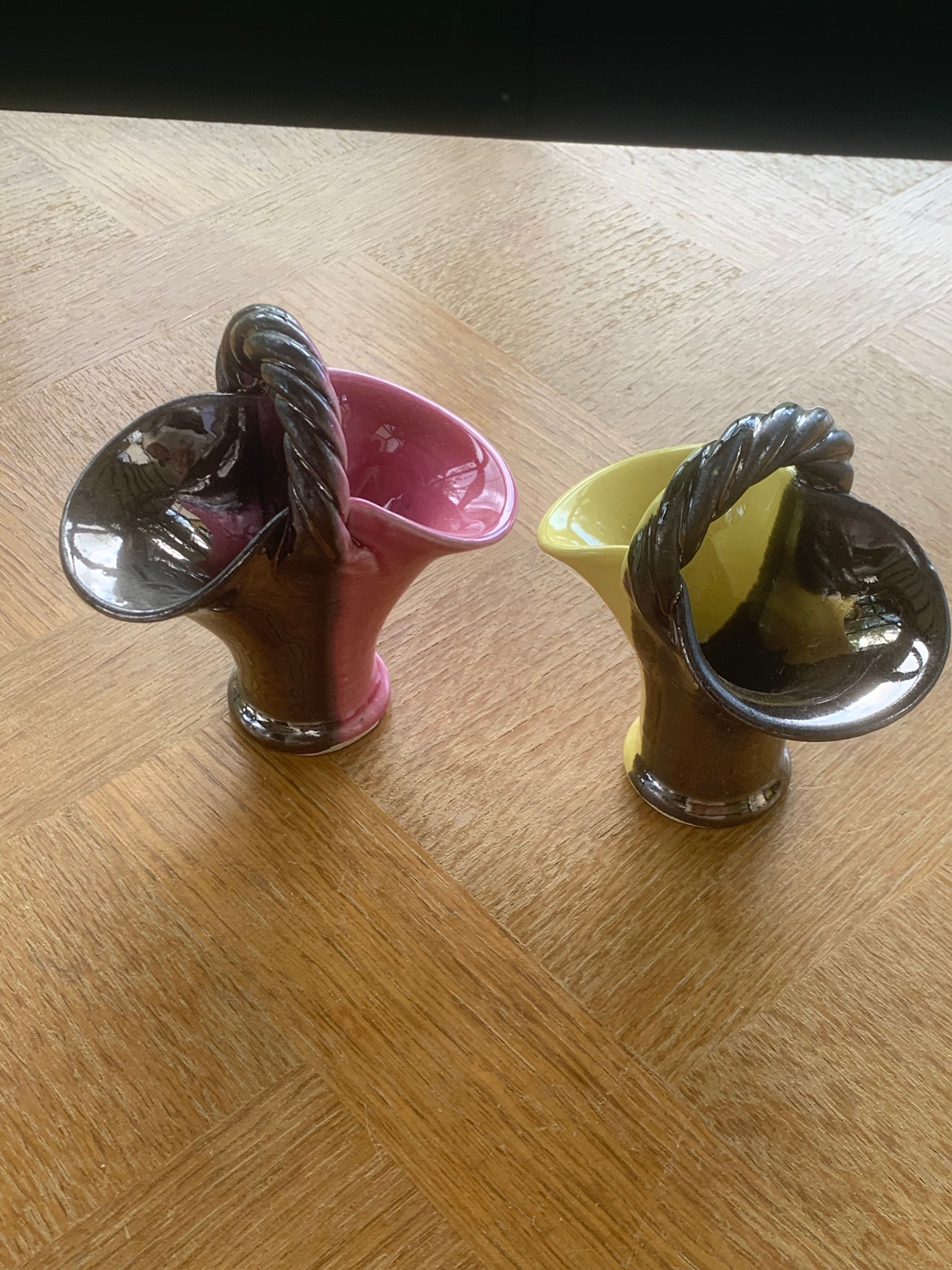 Two baskets in two-tone ceramic, moit-moit, vintage 1950