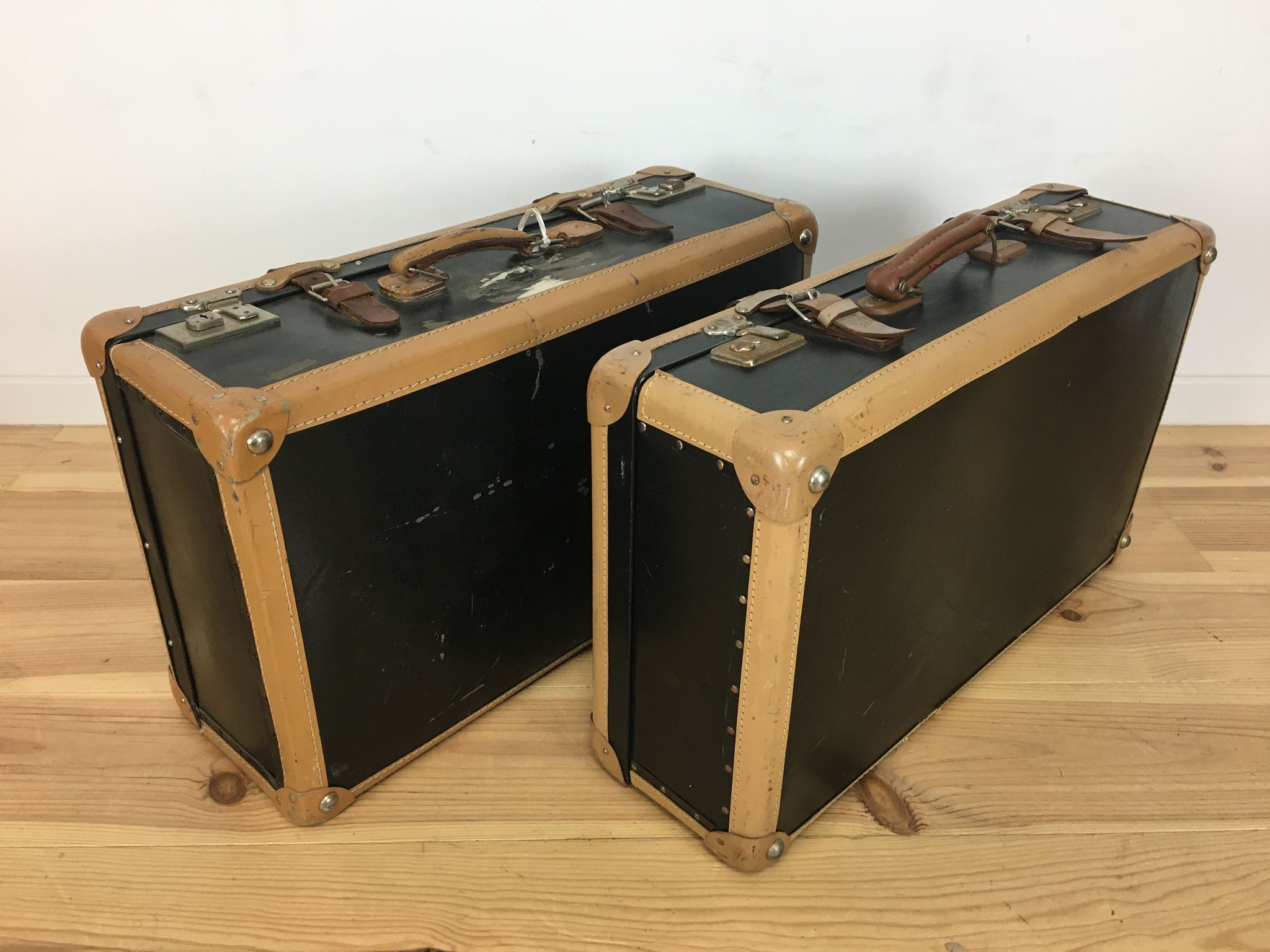 Lot de deux valises, années 50