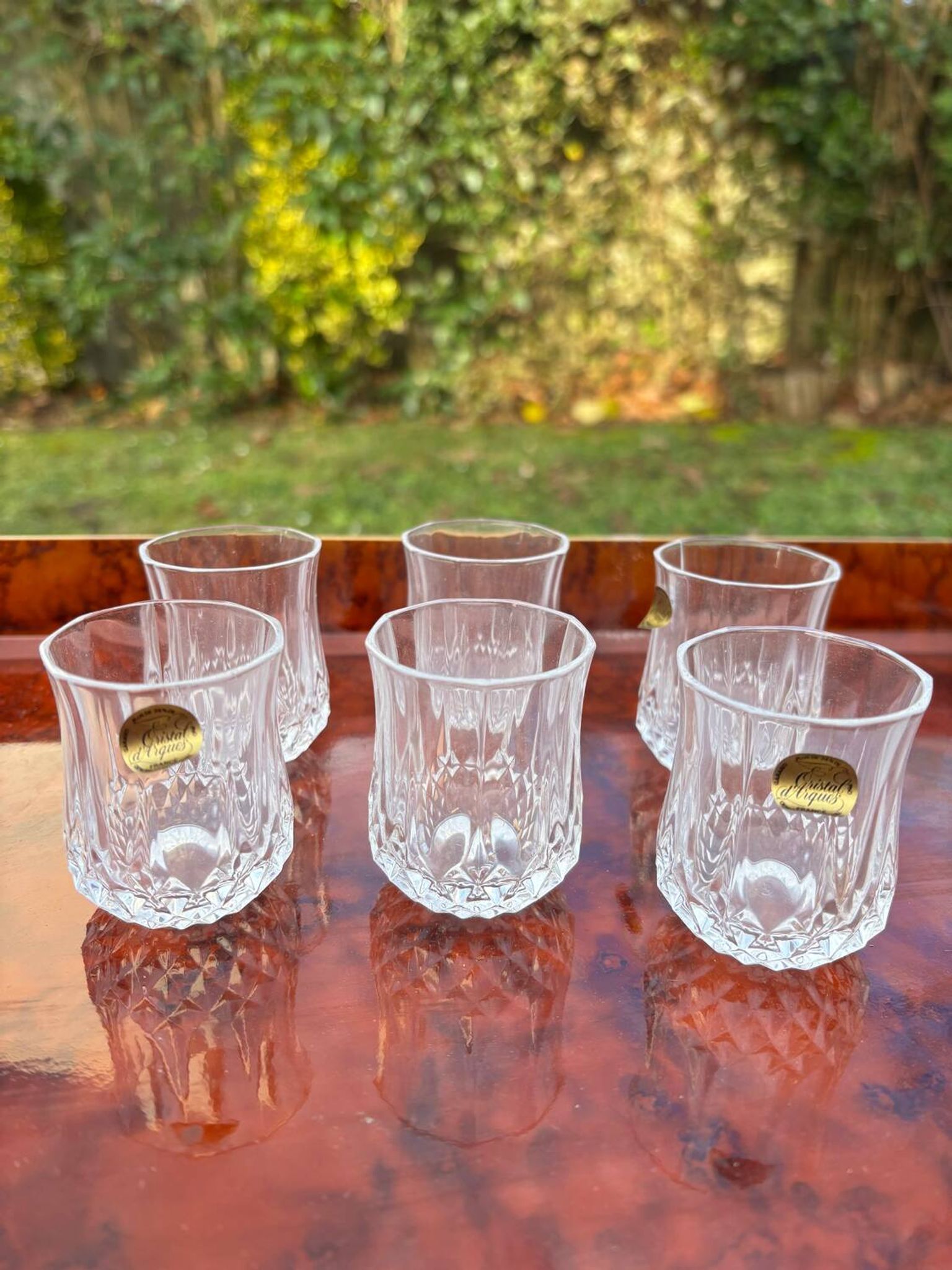 Lot de six verres a liqueur en cristal