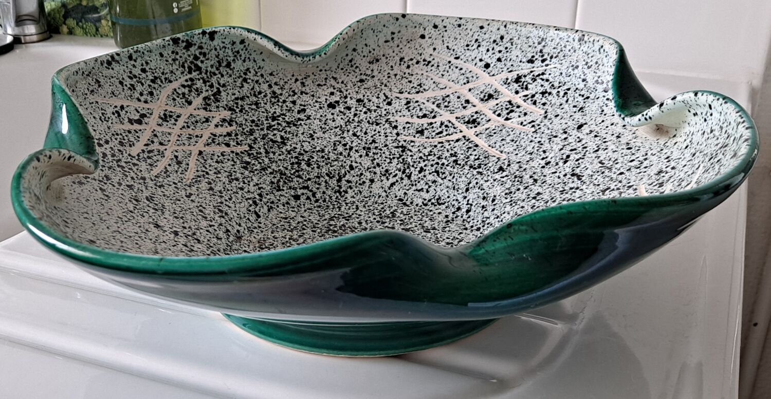 Green ceramic cup 50s