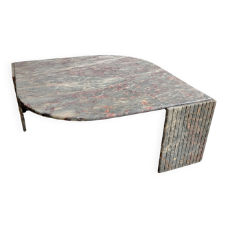 Table basse en marbre italien en forme d'œil des années 1970