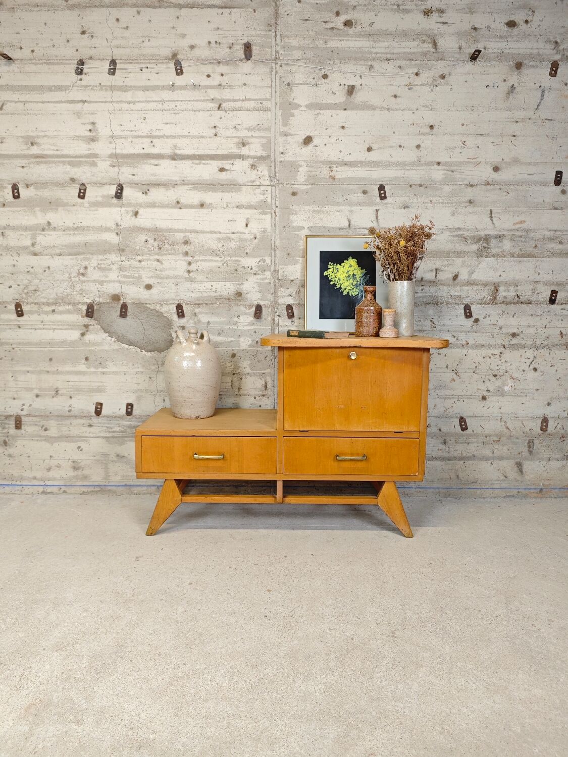 Buffet vintage pieds compas