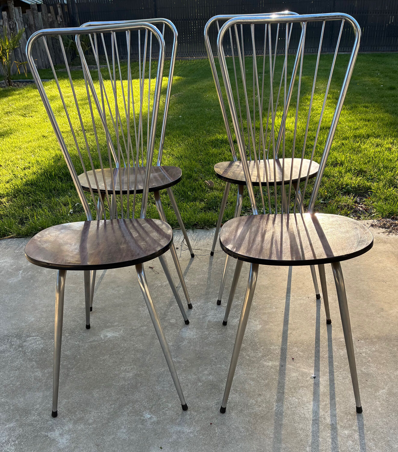 Set of 4 Formica chairs, 1960s style with metal frame.