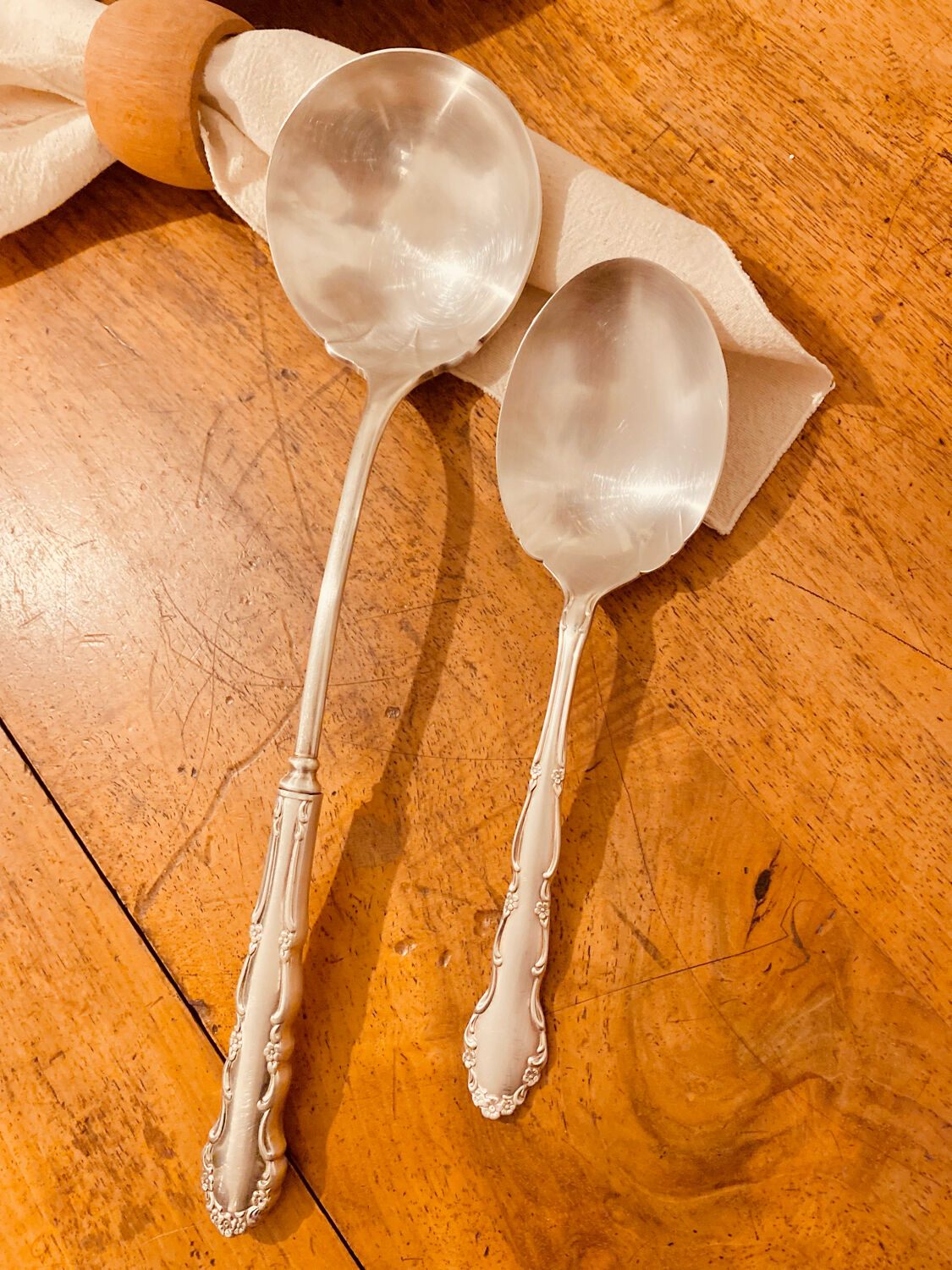 Silver cutlery for 12 guests