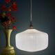 Suspension globe vintage en opaline blanche