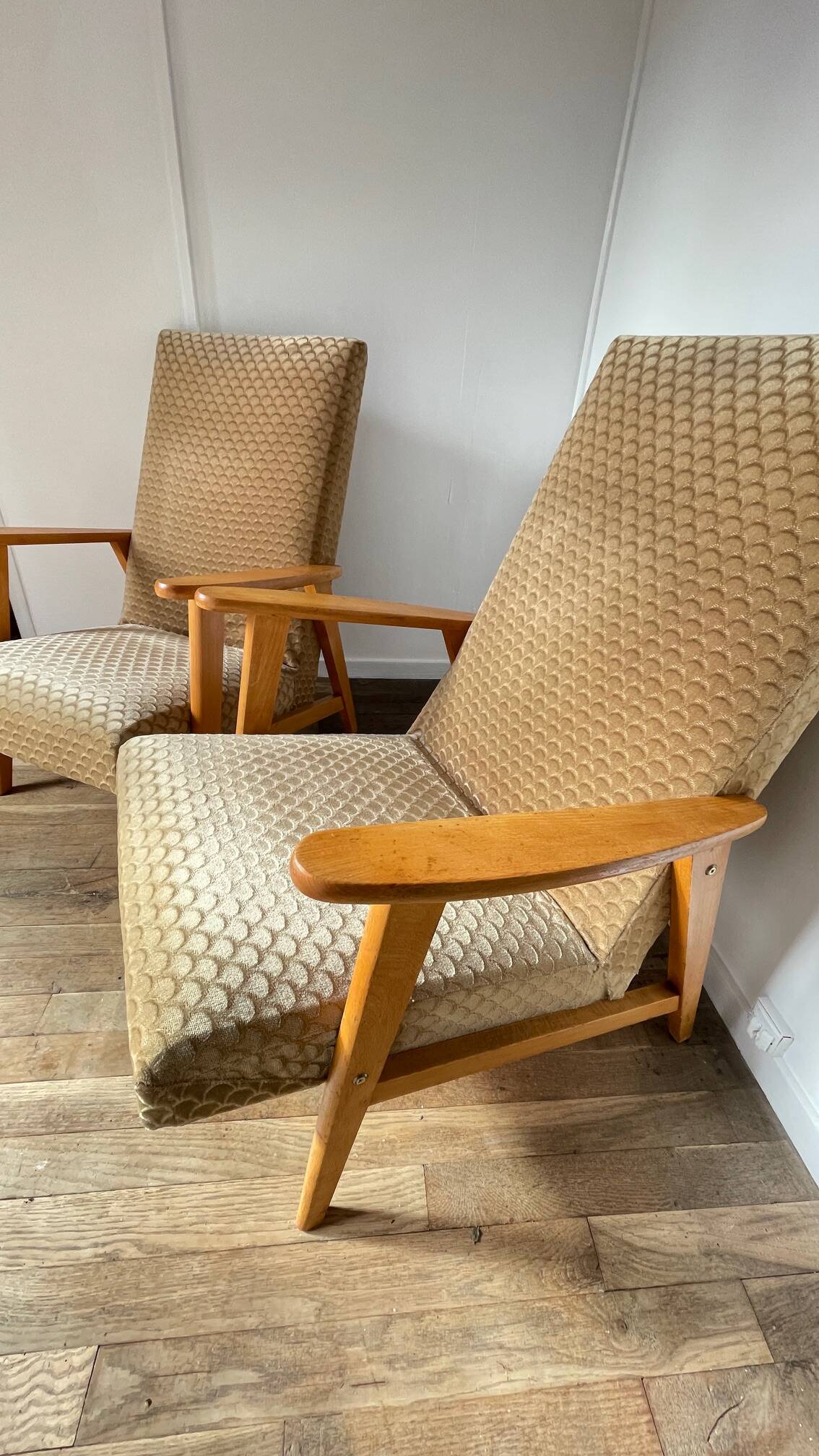 paire FAUTEUILS MANUCERE France Vintage