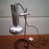 Articulated table lamp