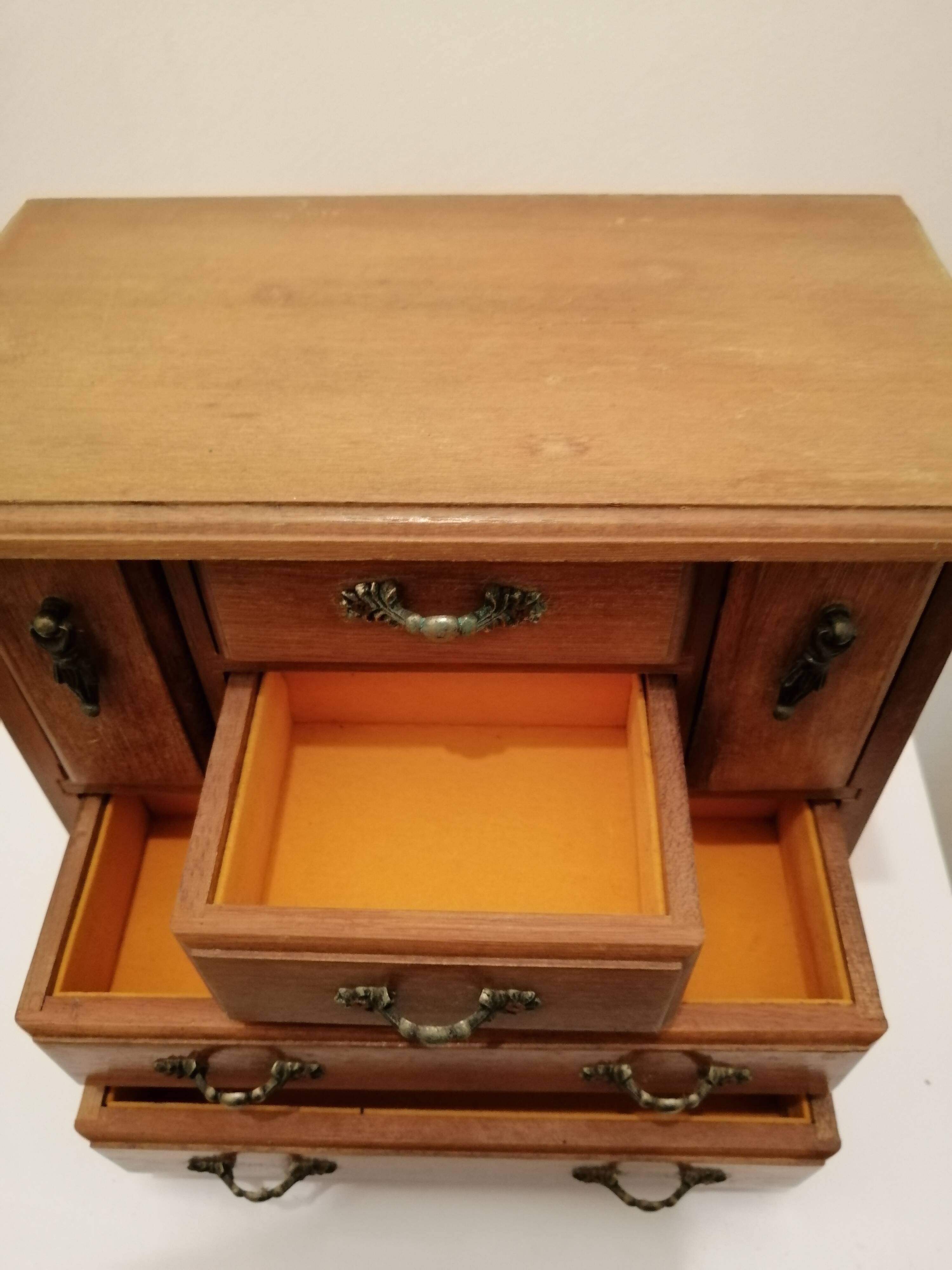 Boite a bijoux petite commode en bois vintage