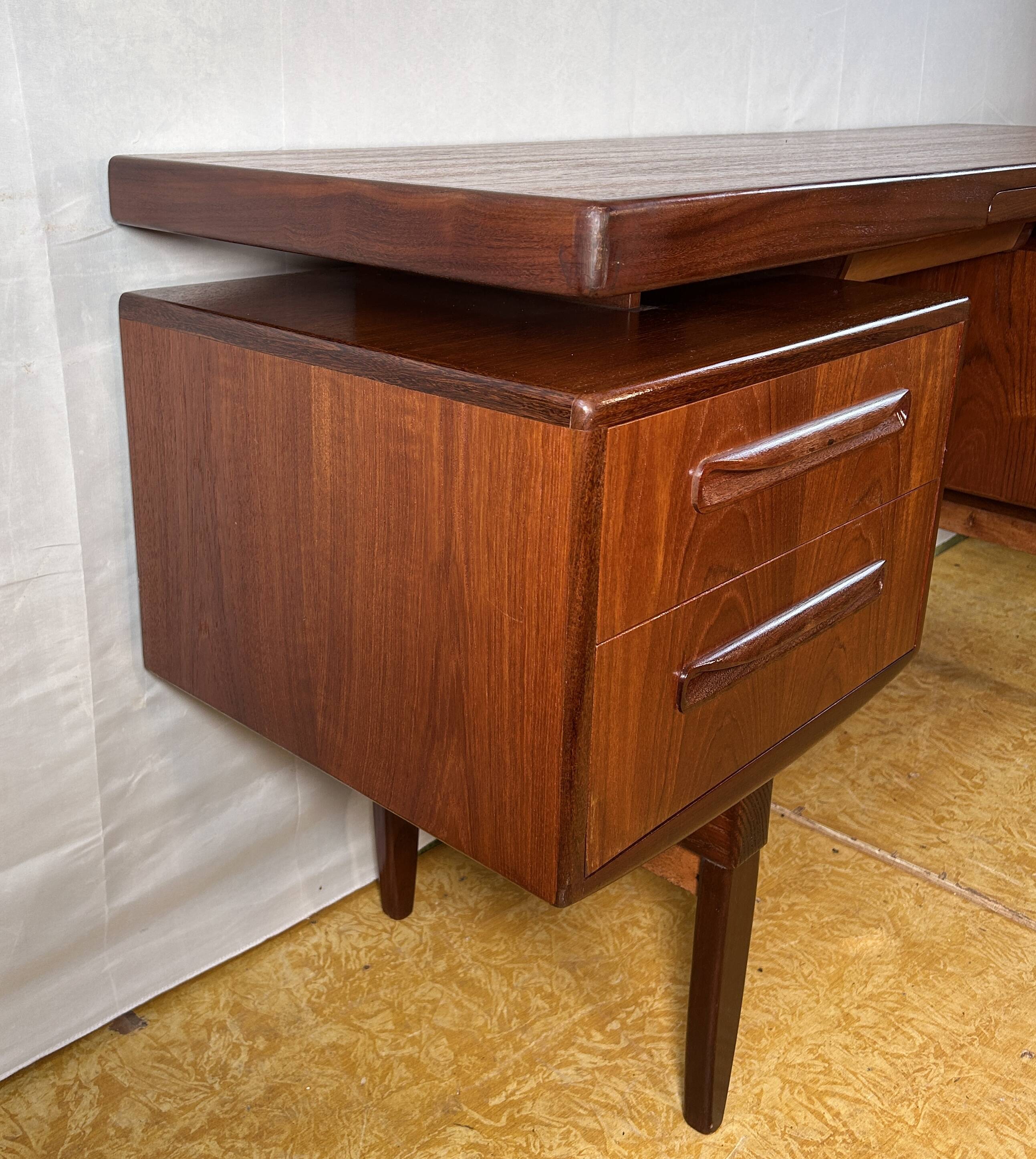 Mid-Century Retro Vintage Teak Floating Top Desk by G Plan Fresco Range Designed by Viktor Wilkins