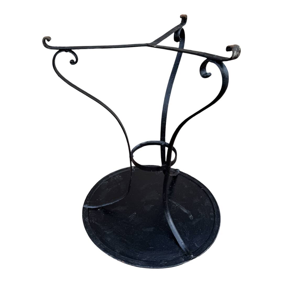 Napoleon III wrought iron pedestal table