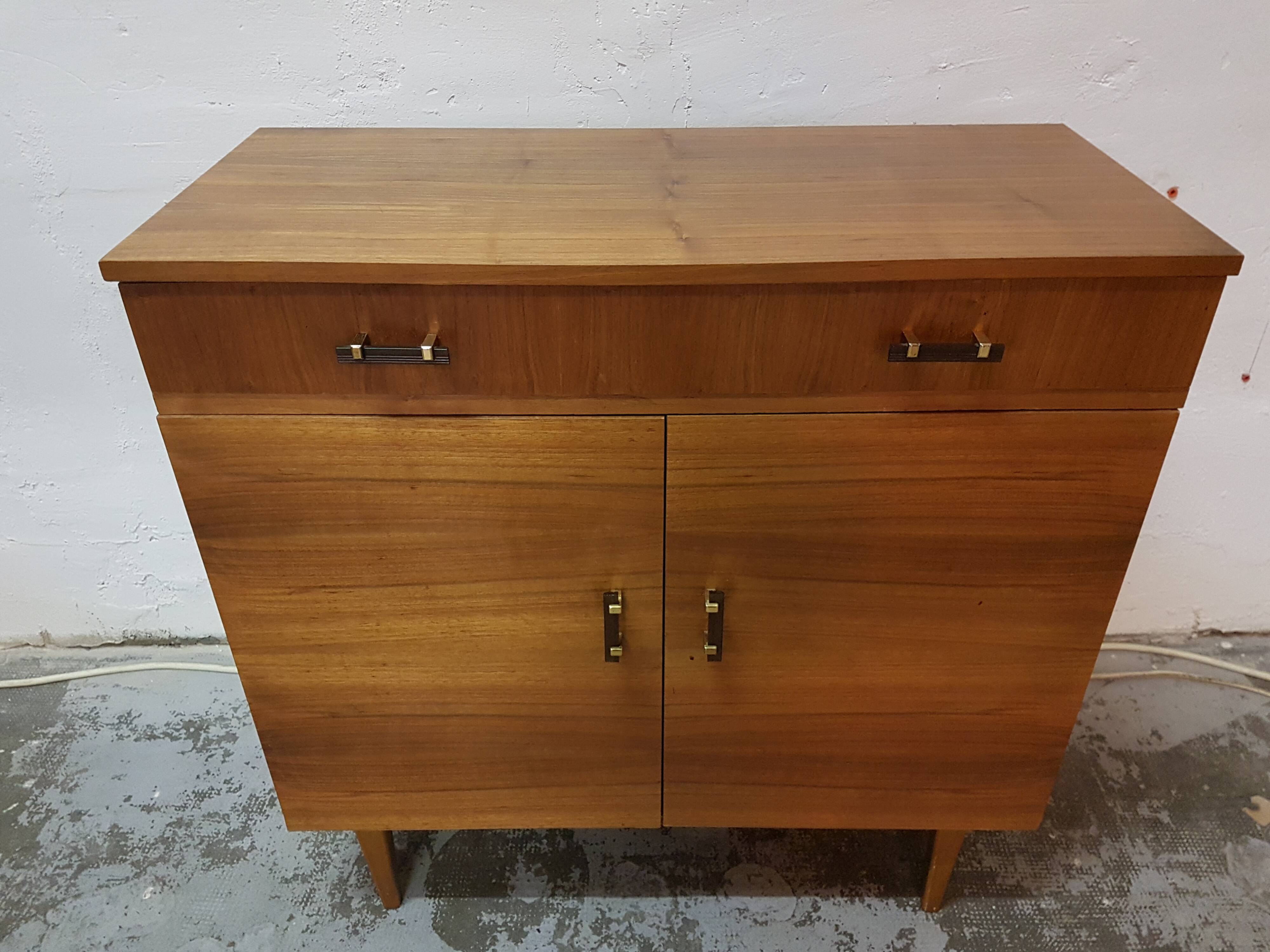 60s dresser