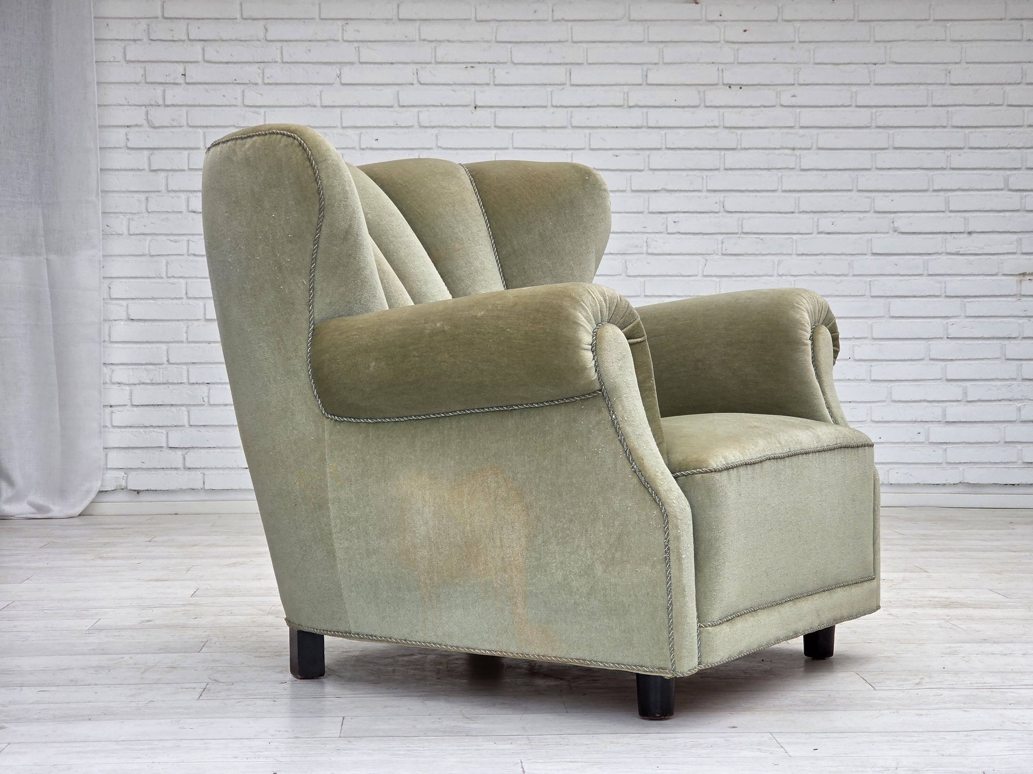 Fauteuil relax danois des années 1970, velours d'ameublement vert clair