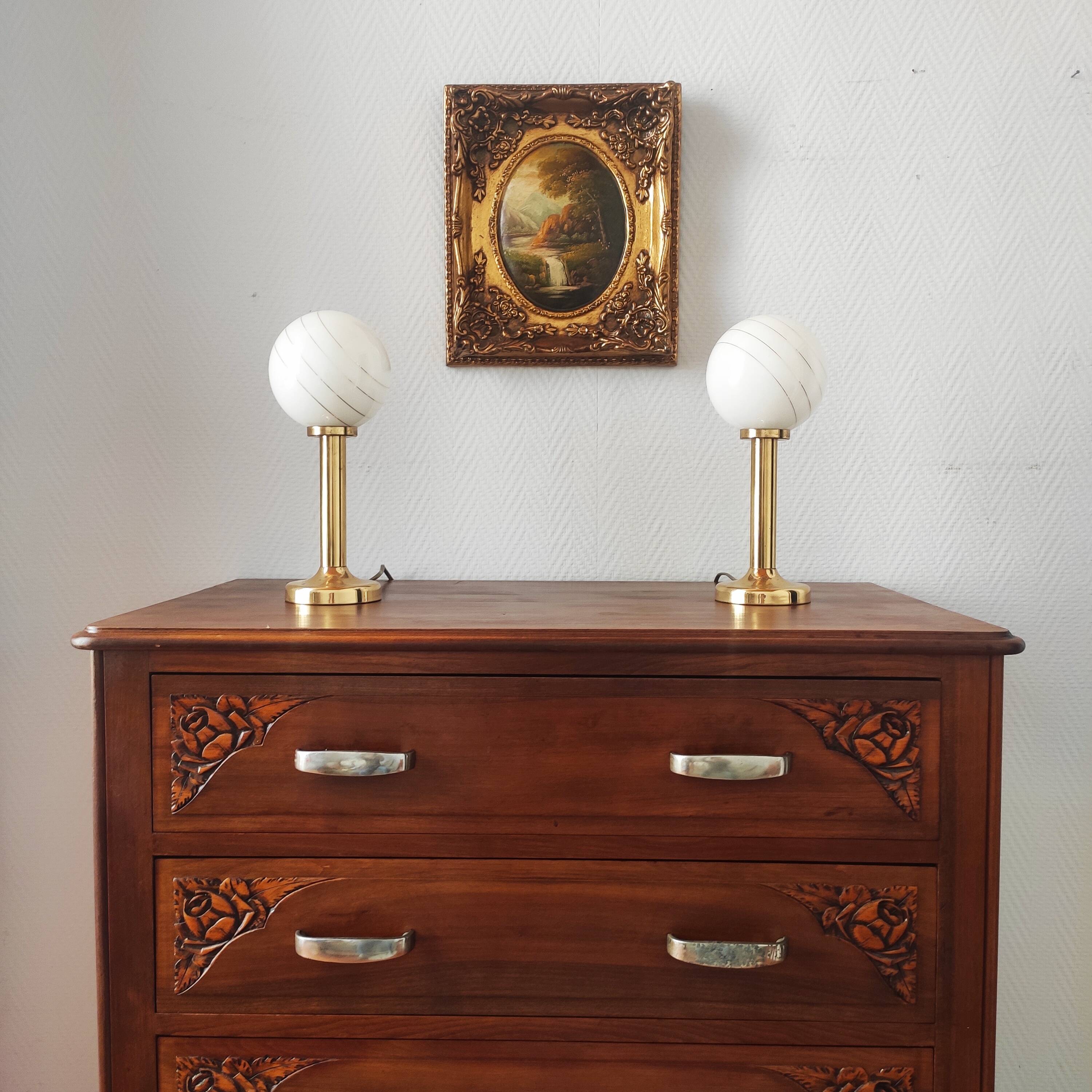 Art Deco chest of drawers in solid walnut