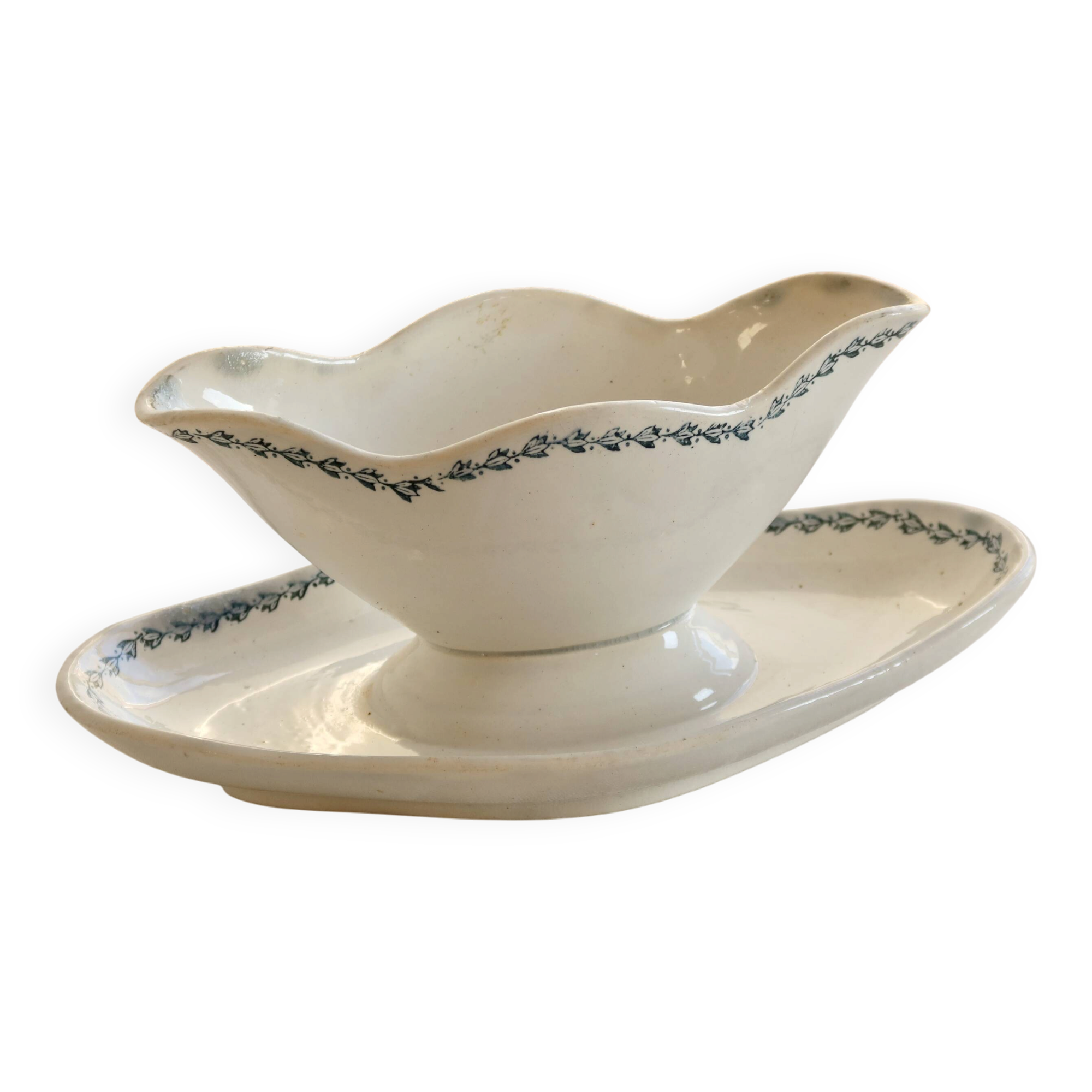 Old Saint-Amand ironstone sauce boat model 4022 - Blue floral rim
